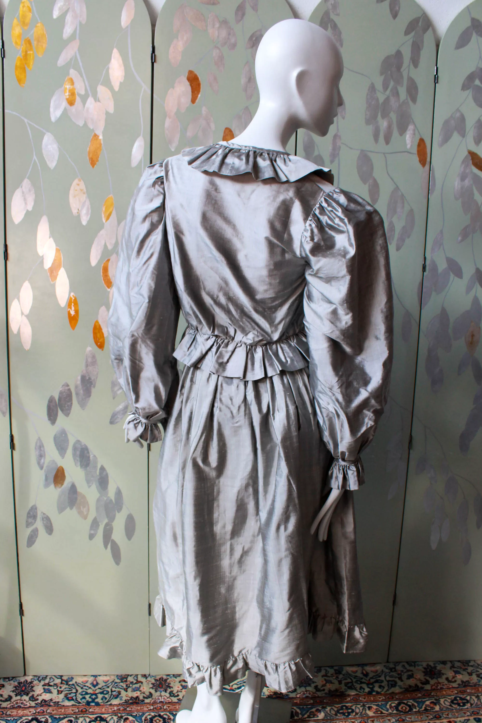 1980s Grey Silk Blouse and Skirt Set, XS