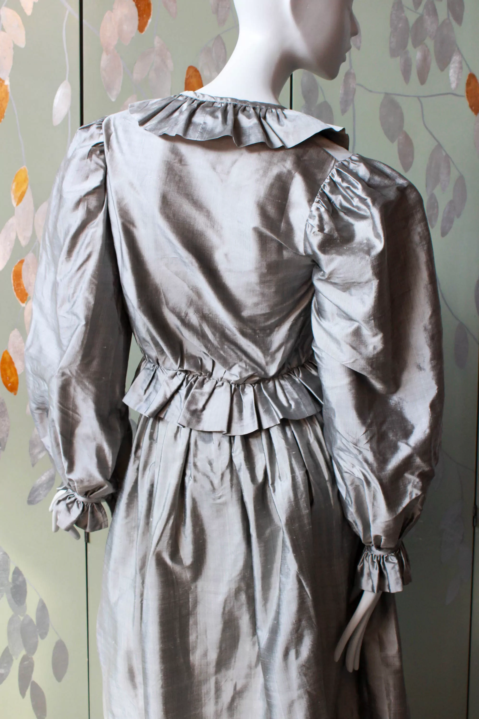 1980s Grey Silk Blouse and Skirt Set, XS