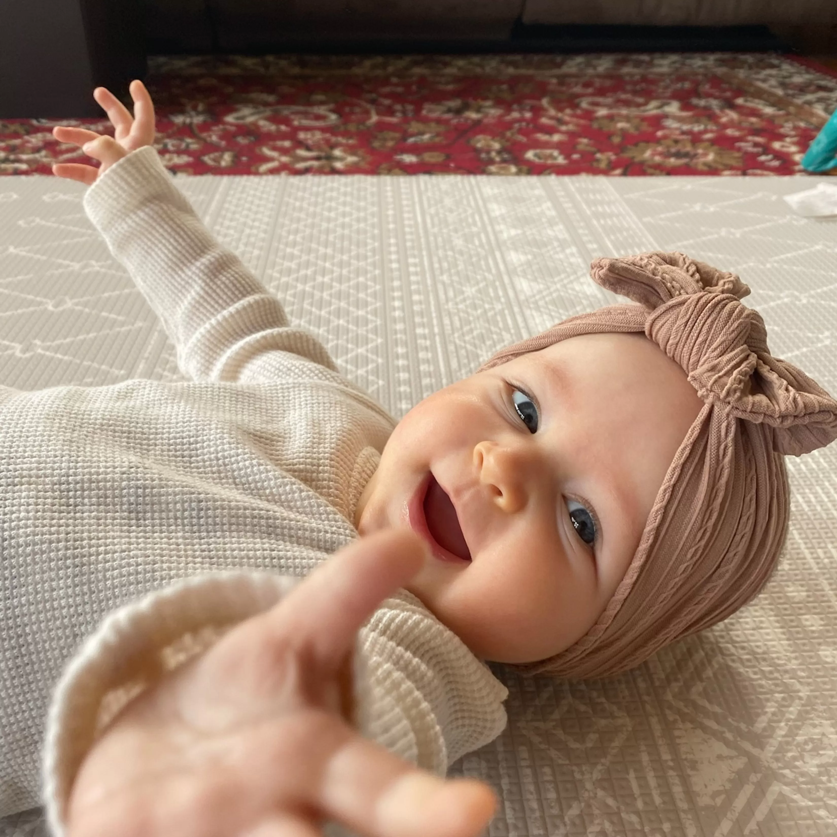 Baby Top Knot Single Bow Headband Oat