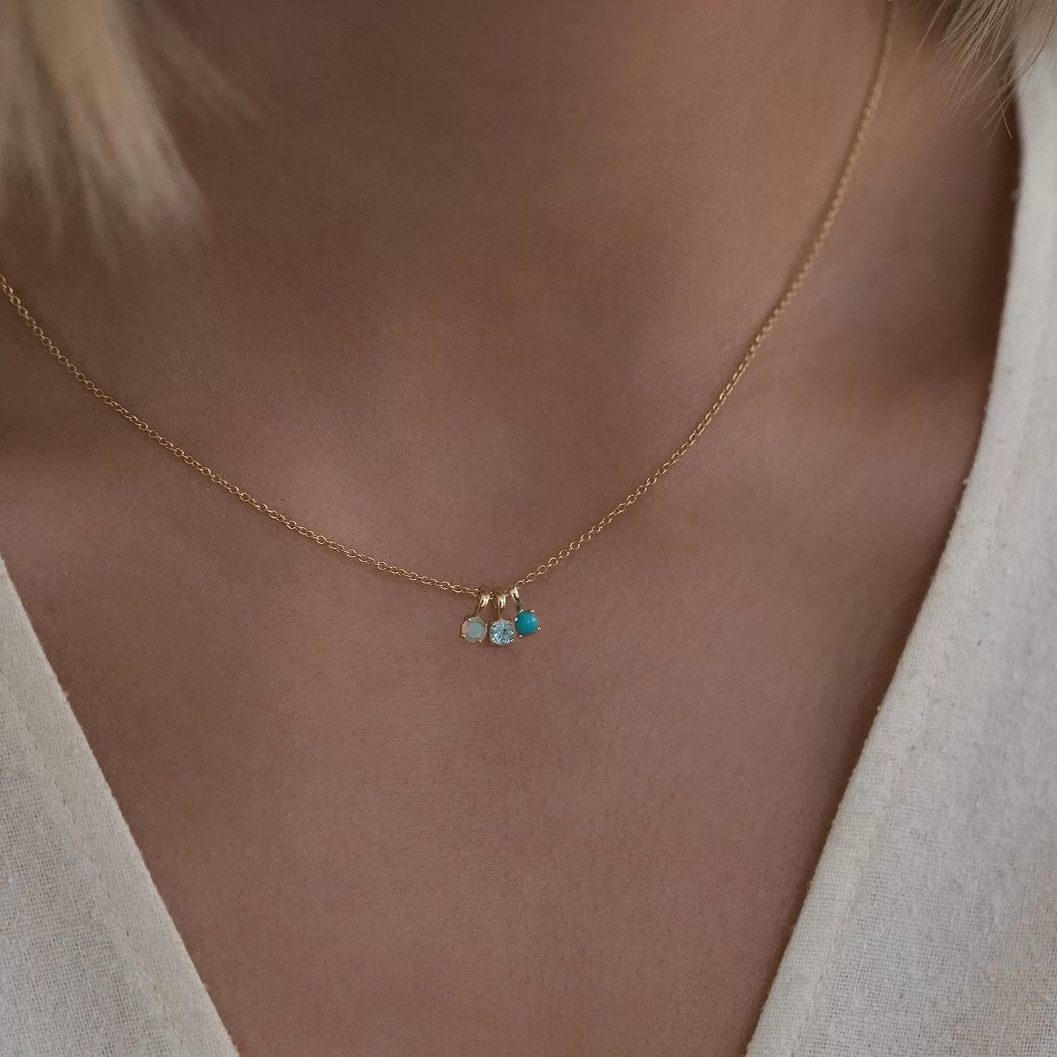 Birthstone Necklace | Gold & Emerald