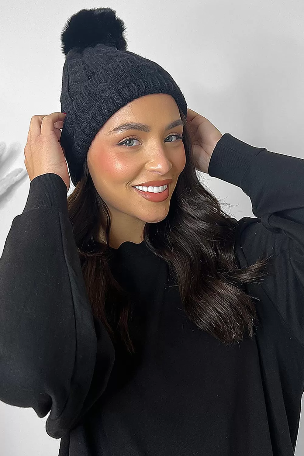 Detachable Faux Fur Pom Pom Knitted Beanie Hat