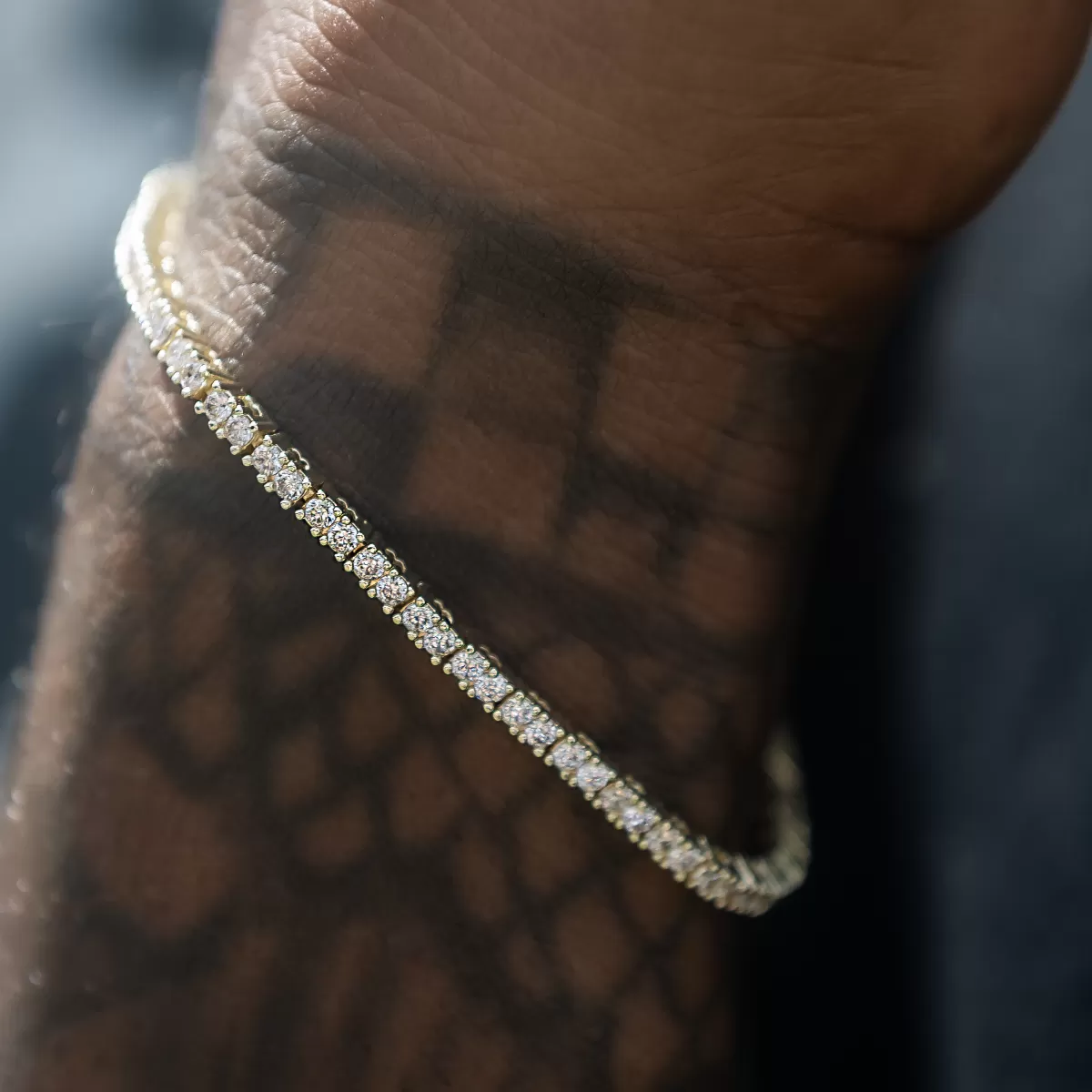 Diamond Tennis Bracelet in Yellow Gold- 2mm