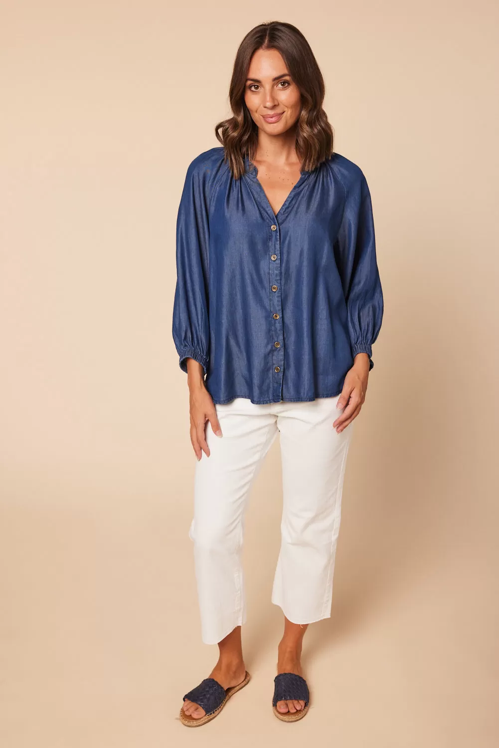 Kitty Shift Tencel Top in Mid Wash