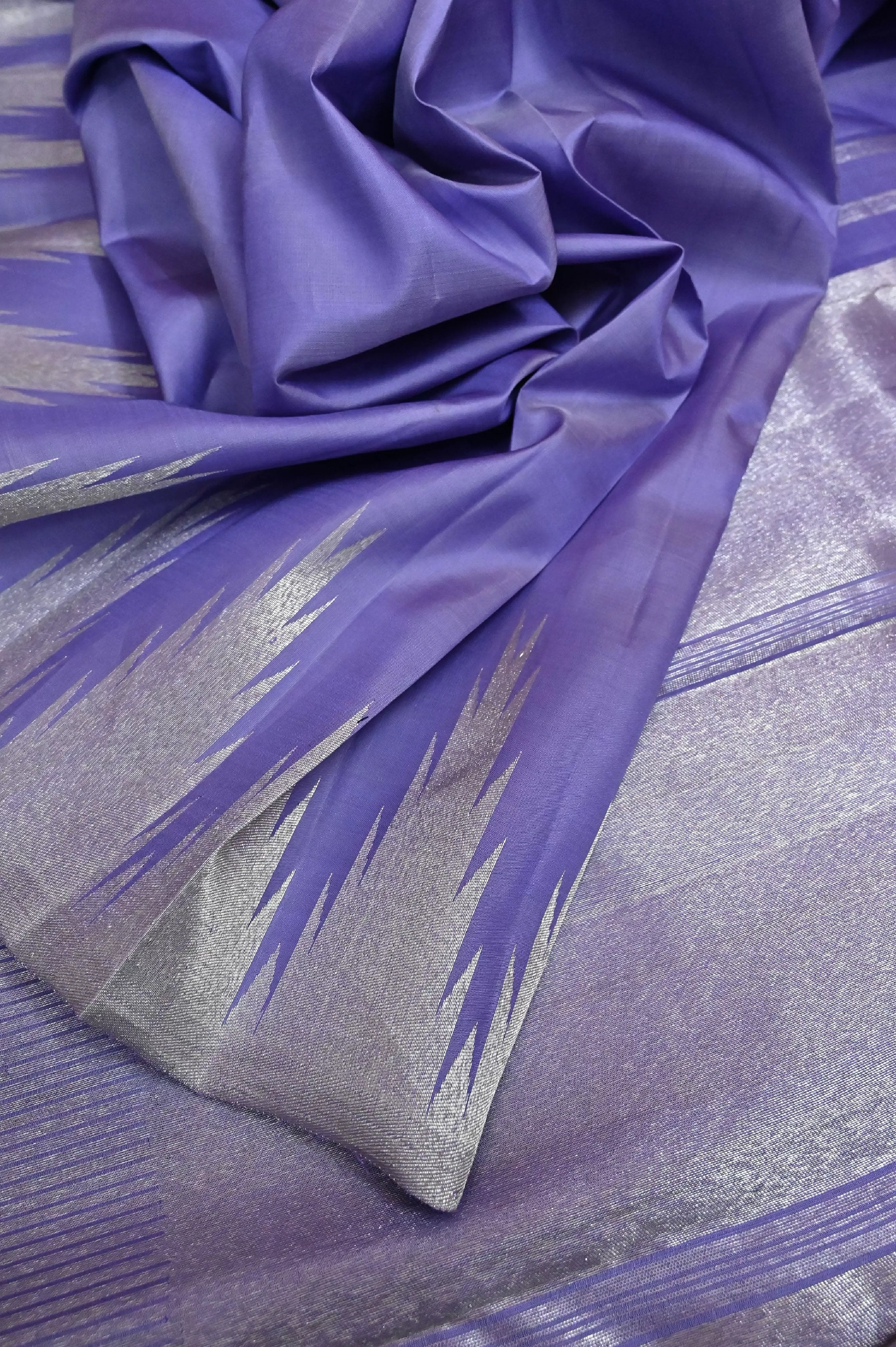 Lavender Pure Kanjeevaram Silk Saree with Silver Zari Work and Temple Border