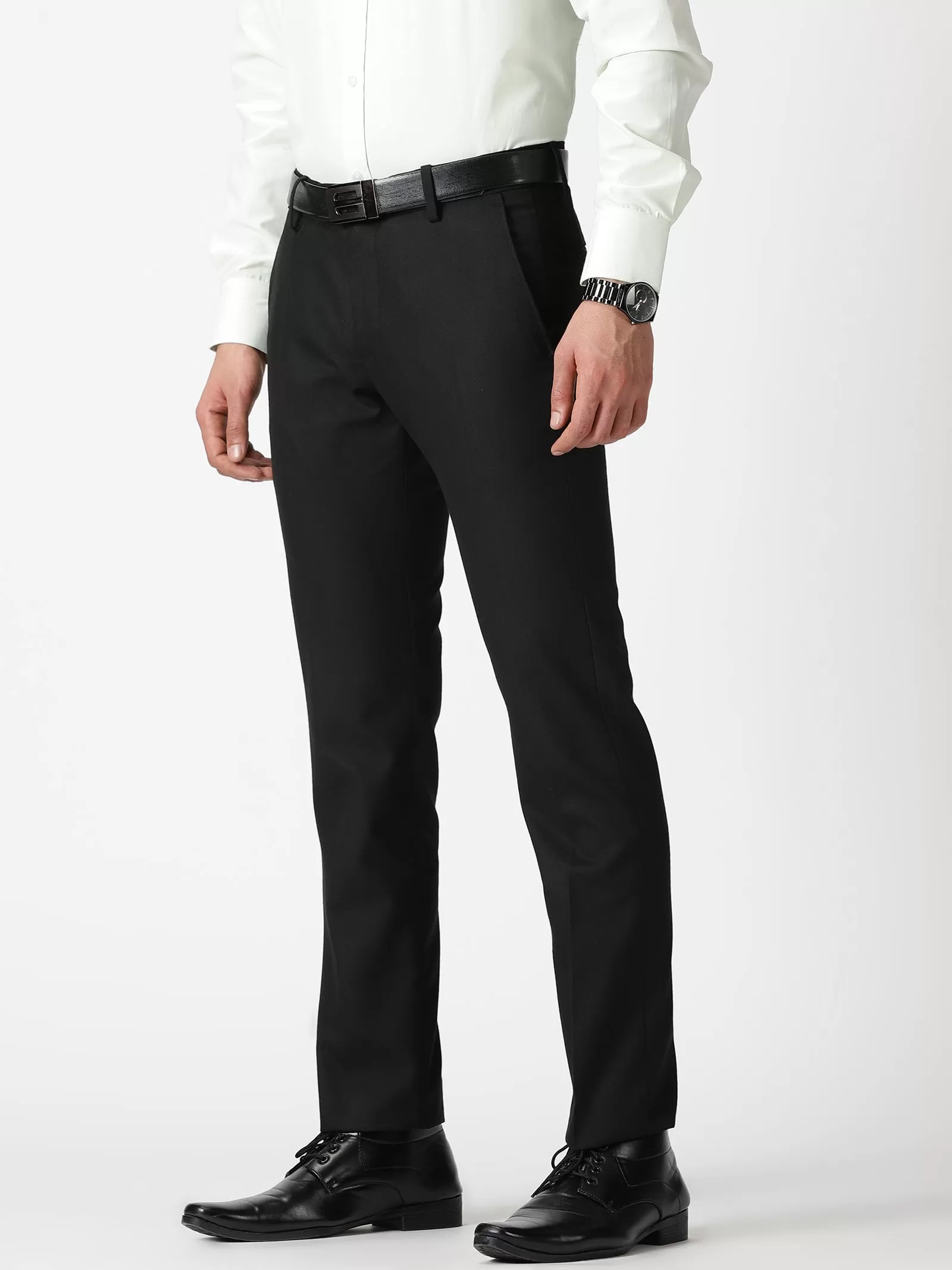 MEN'S BLACK SOLID TAPERED FIT TROUSER