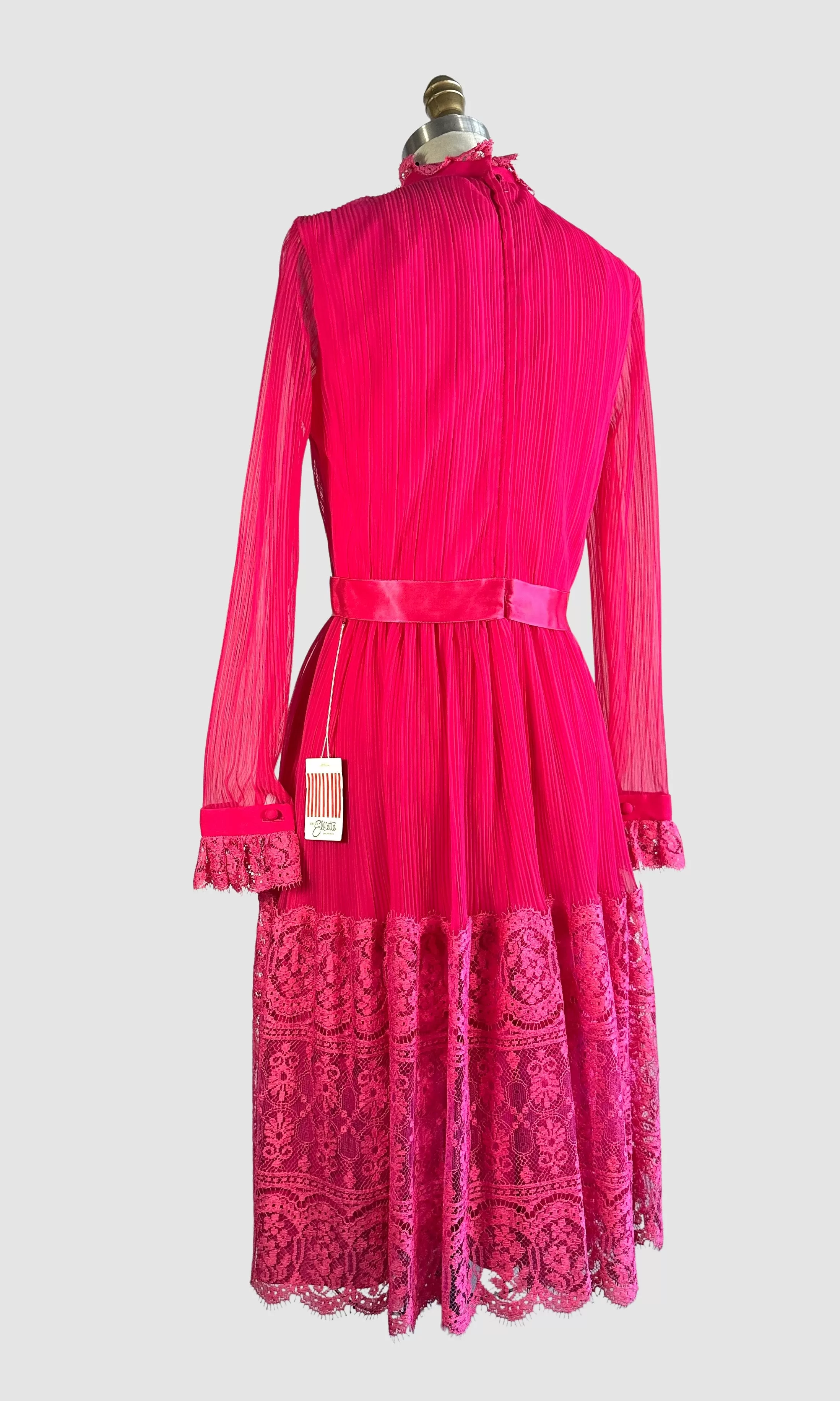 MISS ELLIETTE California 60s Hot Pink Dress w/ Chantilly Lace  Small