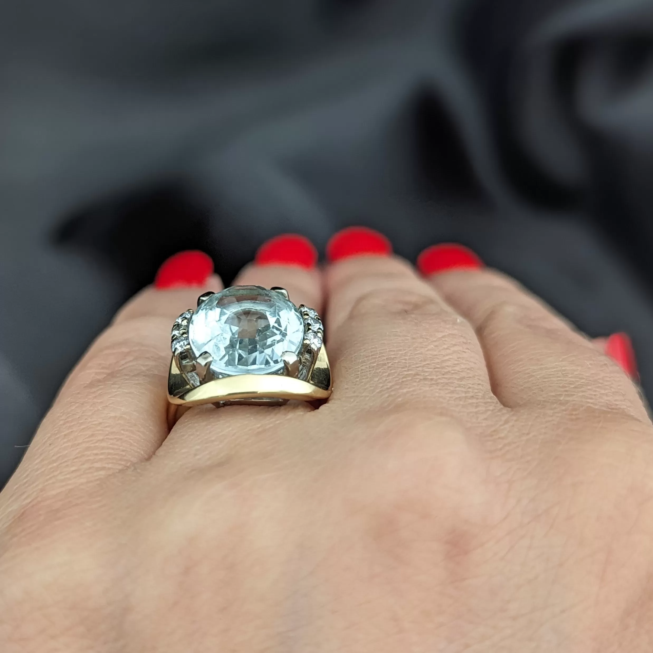 The Lawton - Vintage 8 Carat Aquamarine Diamond 18k Gold Cocktail Ring GIA Report