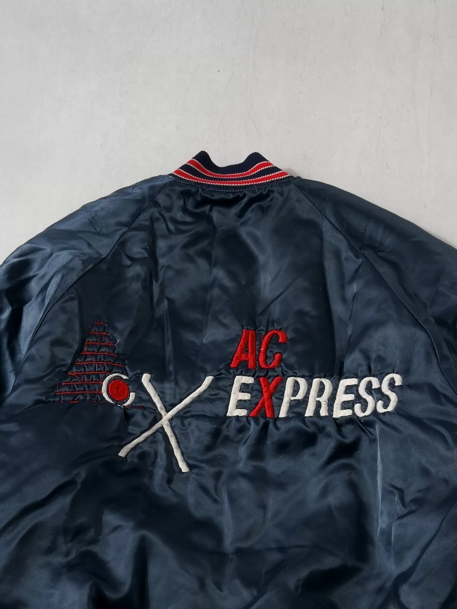 Vintabe 90s Navy Blue and Red AC Express Bomber Jacket (L)